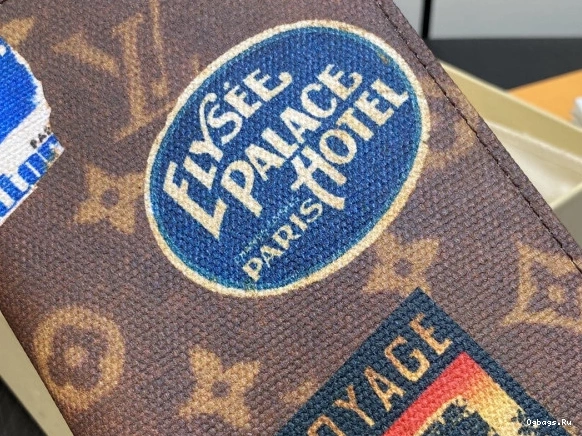 Vuitton COVER-10*14*2.5CM PASSPORT Louis 0401